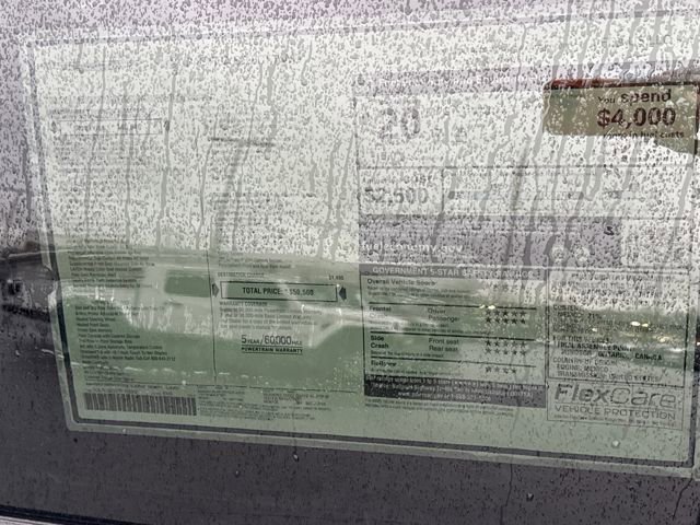 New 2026 Bright White Clear-Coat Exterior Paint Chrysler Select image 9