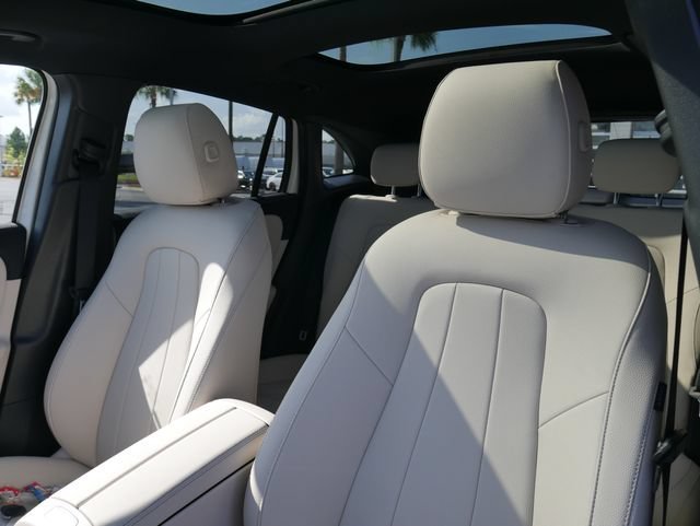 New 2026 Polar White Mercedes-Benz GLA 250 image 41