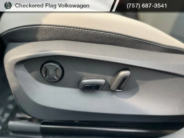 New 2026 White Volkswagen 1.5T SE image 25