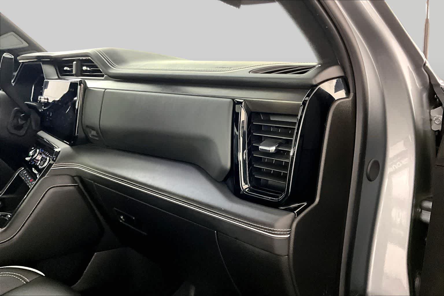 Certified Used 2024 Sterling Metallic GMC AT4X image 18