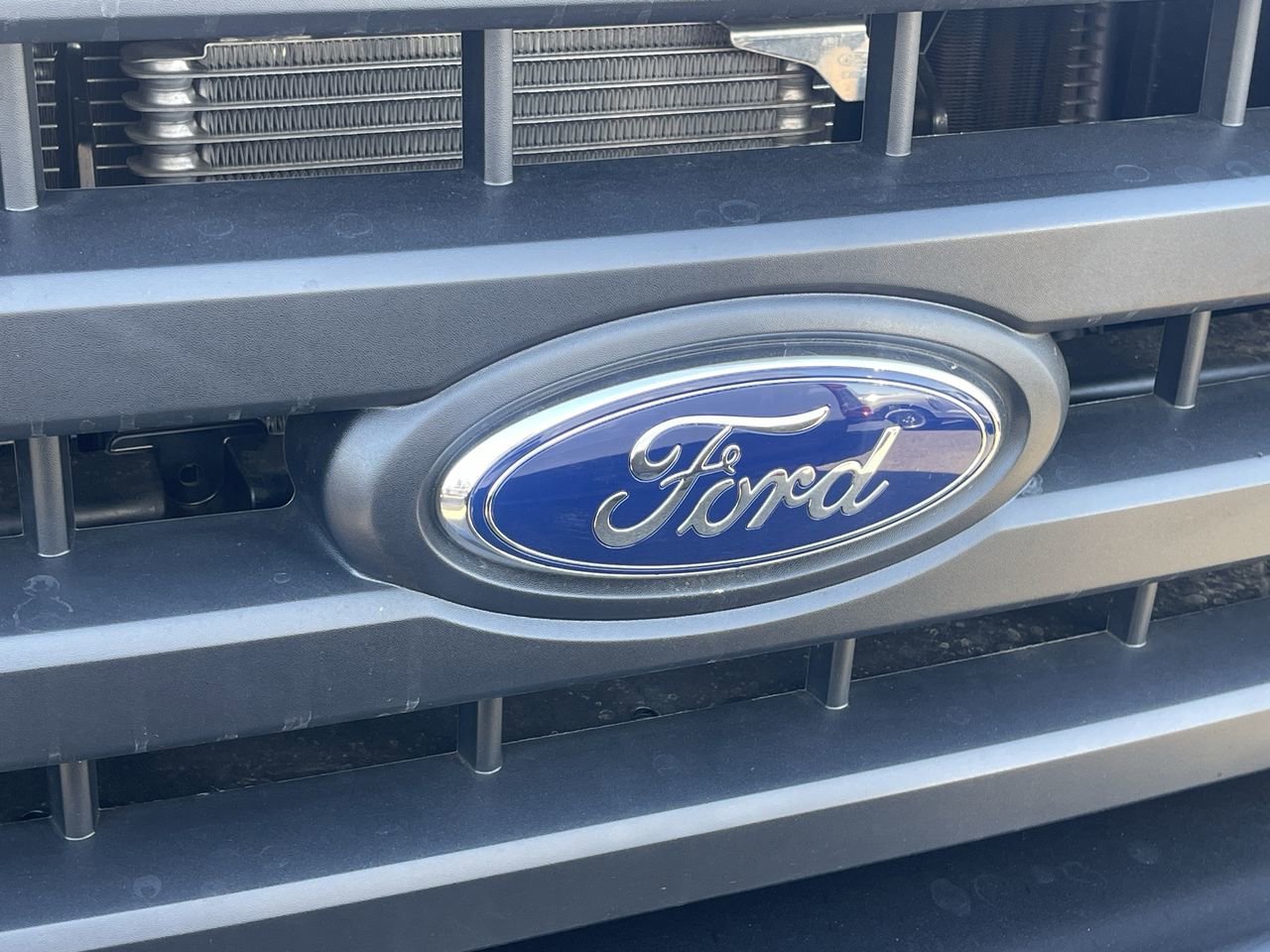 New 2025 Oxford White Ford  image 8