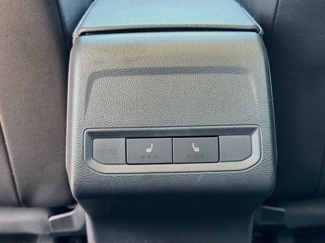 Used 2021 Pyrite Silver Metallic Volkswagen SEL image 20