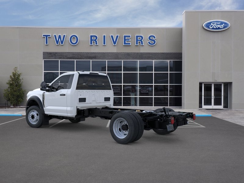 New 2026 Oxford White Ford F-550® XL image 4
