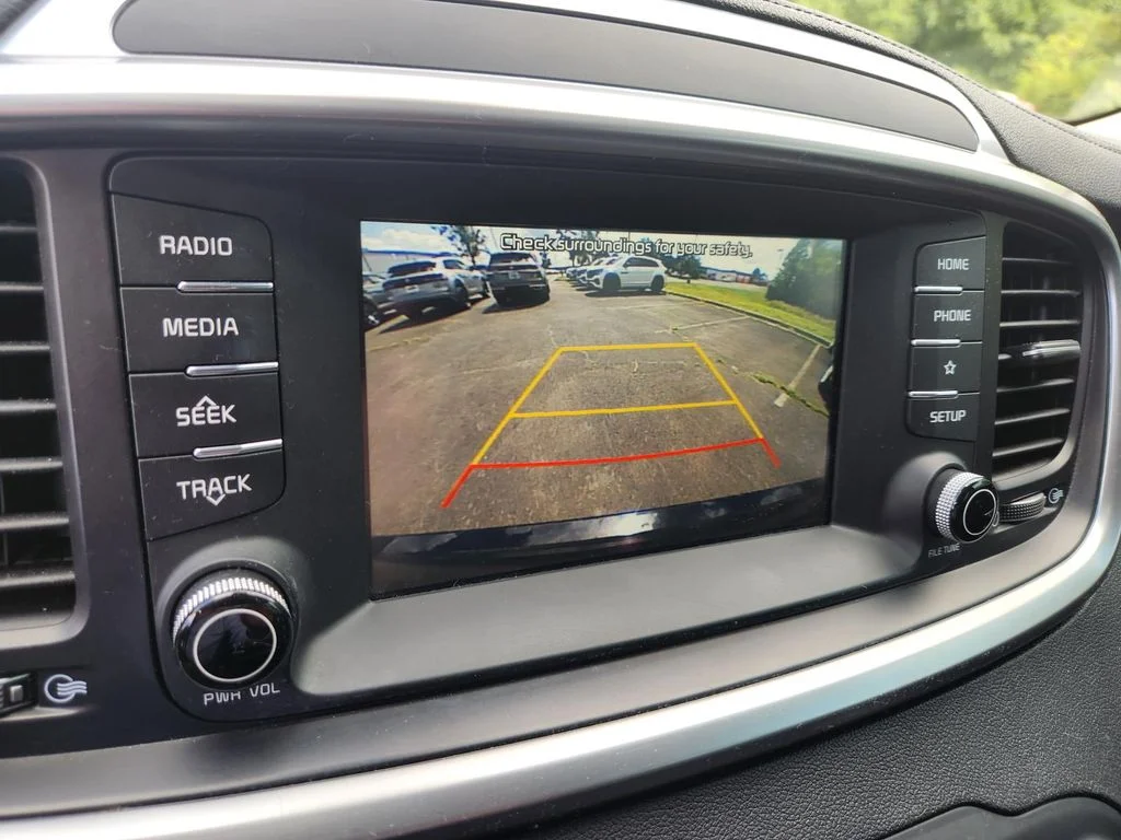 Used 2020 Black Kia EX image 4
