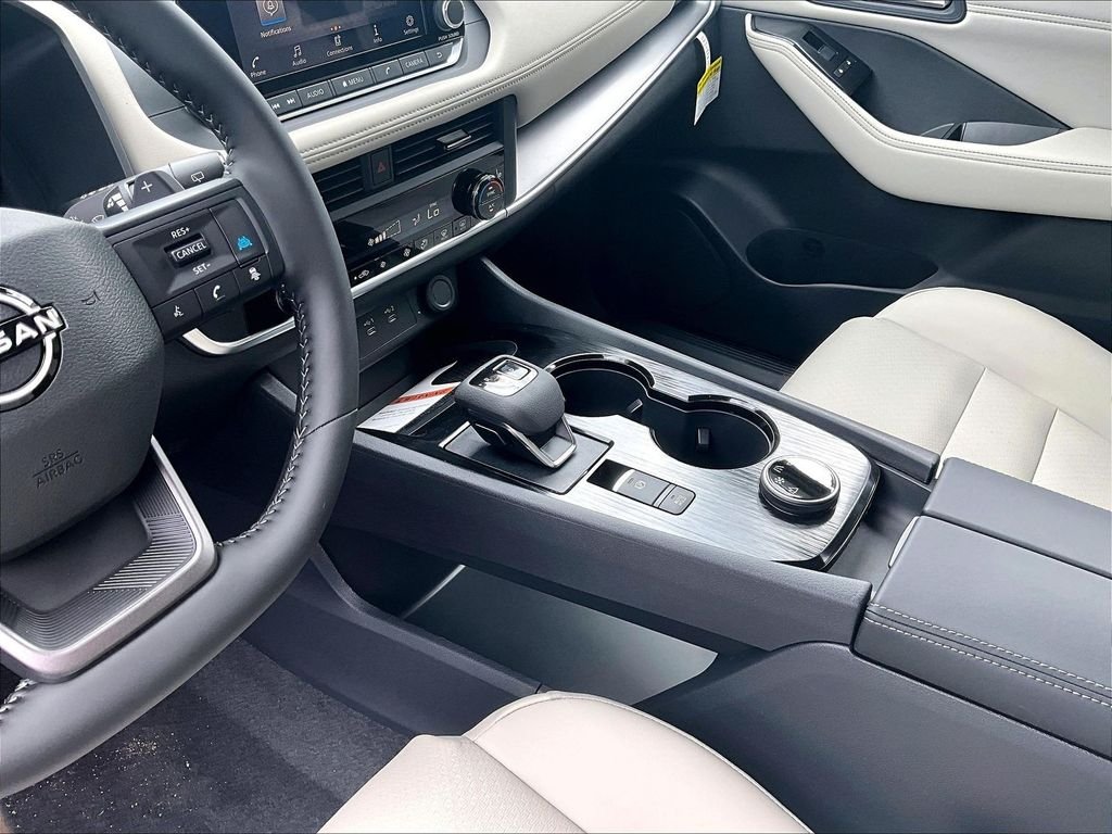 2026 Nissan Rogue — photo 8