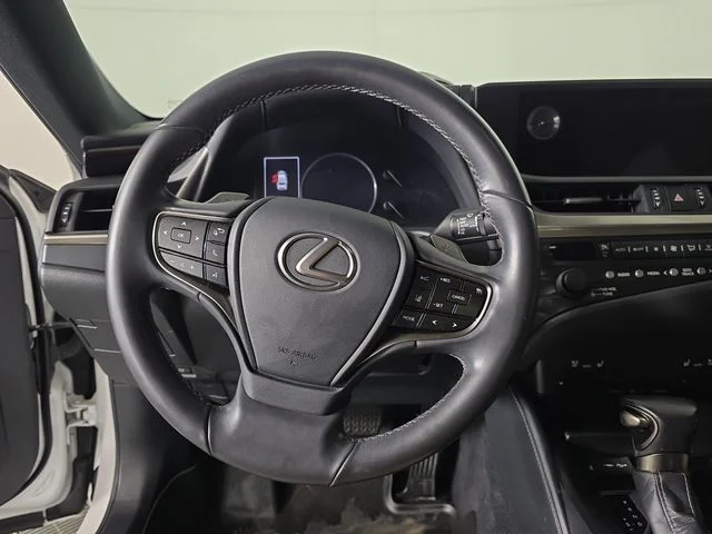 Used 2019 White Pearl Lexus 350 image 10