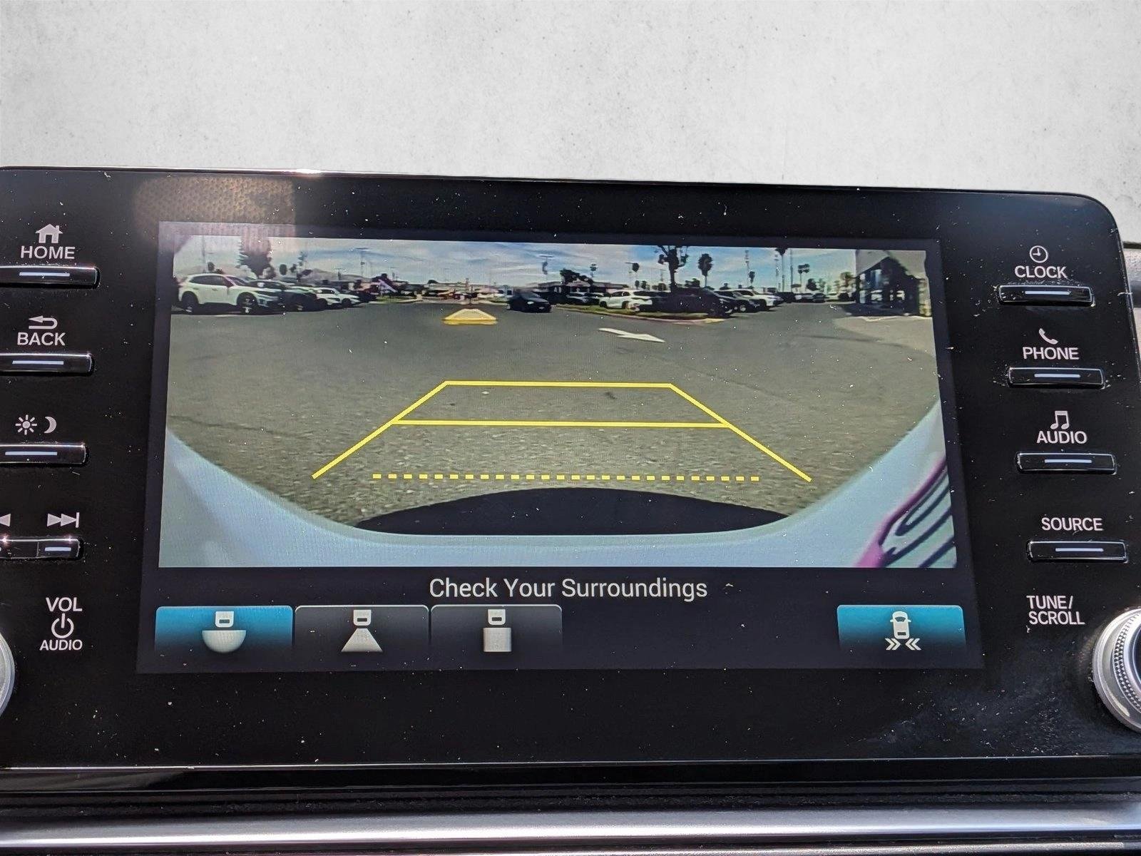 Used 2020 Platinum White Pea Honda EX-L image 13
