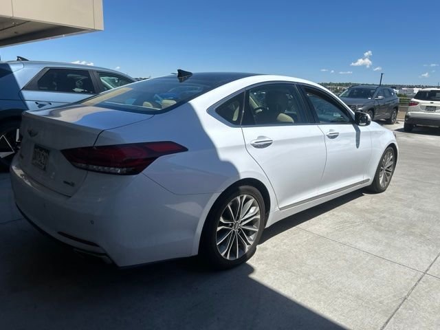 Used 2015 White Hyundai 3.8 image 3