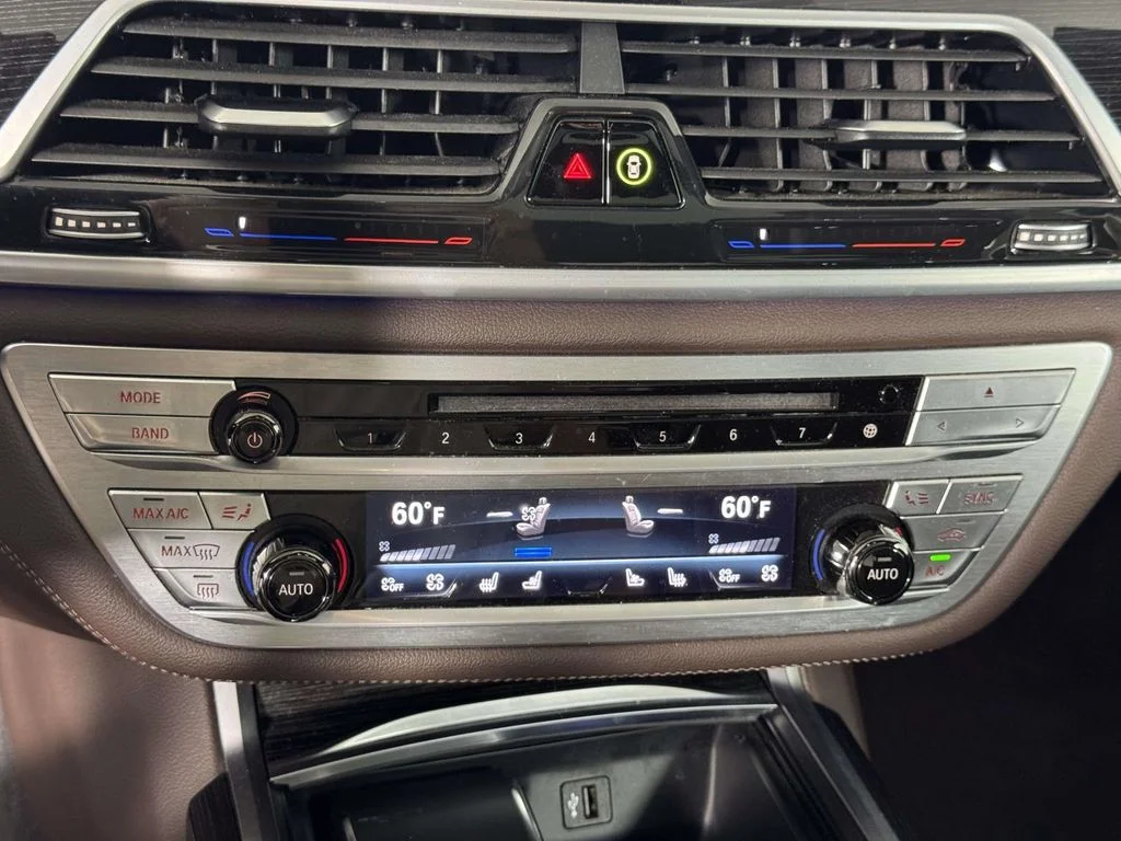 Used 2019 Black BMW 740i xDrive image 28