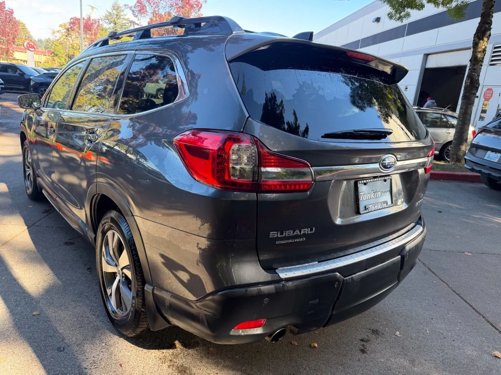 Used 2019 Gray Metallic Subaru Premium image 6