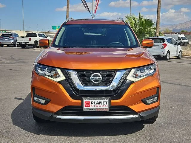 Used 2020 Orange Metallic Nissan SL image 4