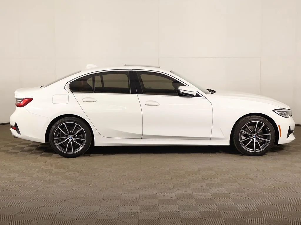 Used 2020 White BMW 330i xDrive image 19