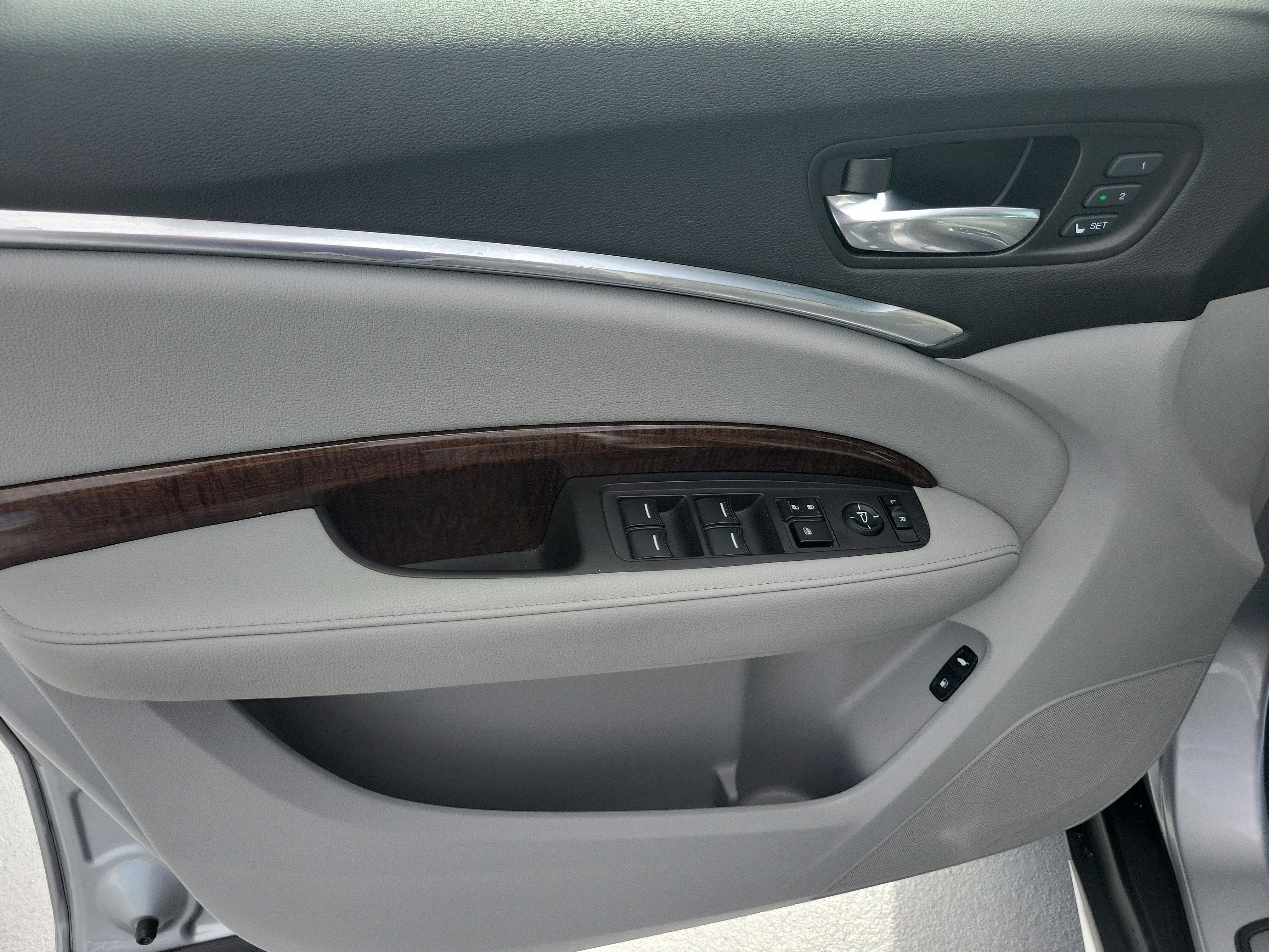 Used 2020 Silver Acura 3.5L image 20