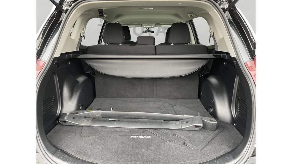 Used 2015 Black Toyota LE image 8