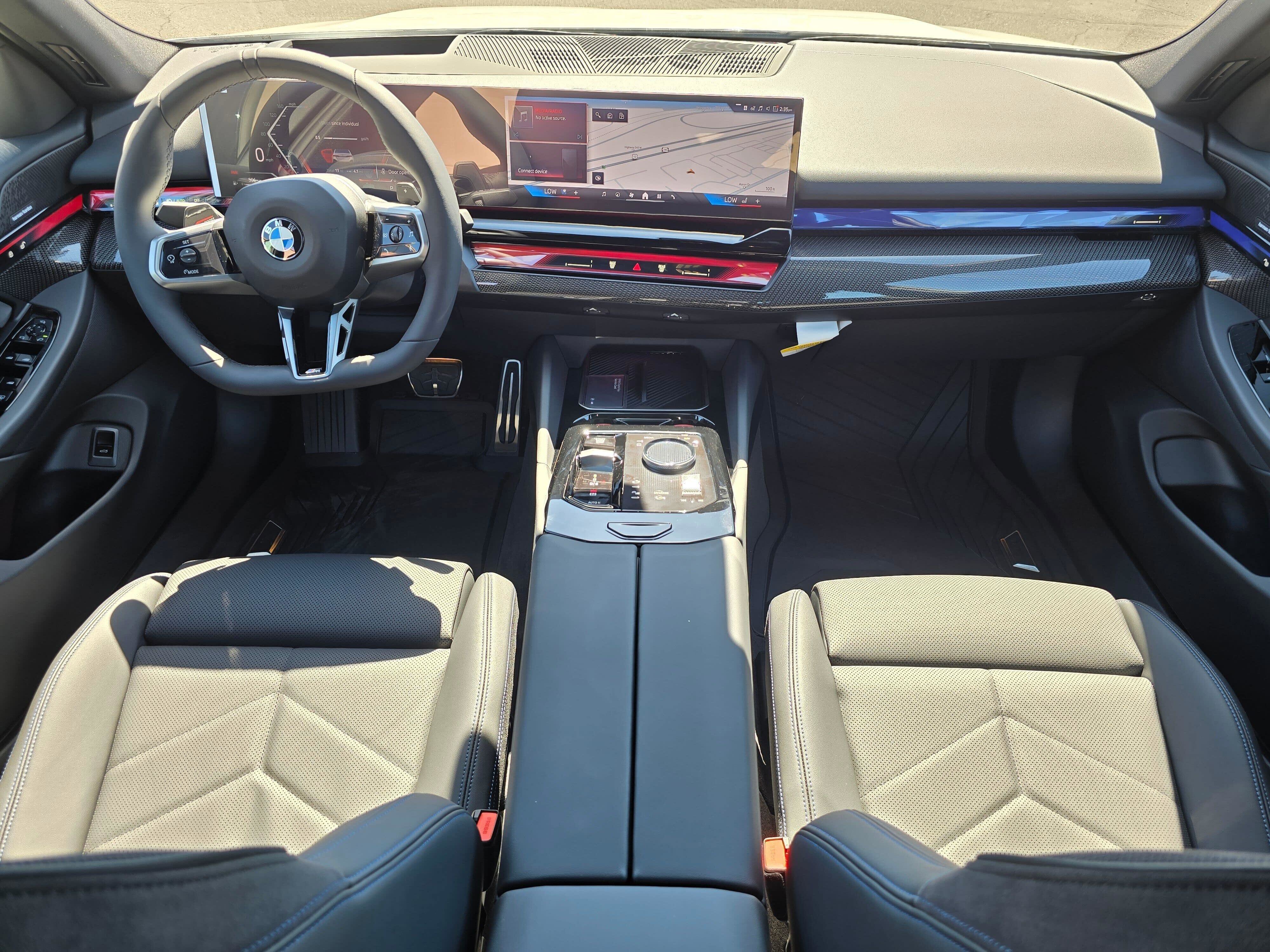 New 2027 Alpine White BMW 530i xDrive image 10