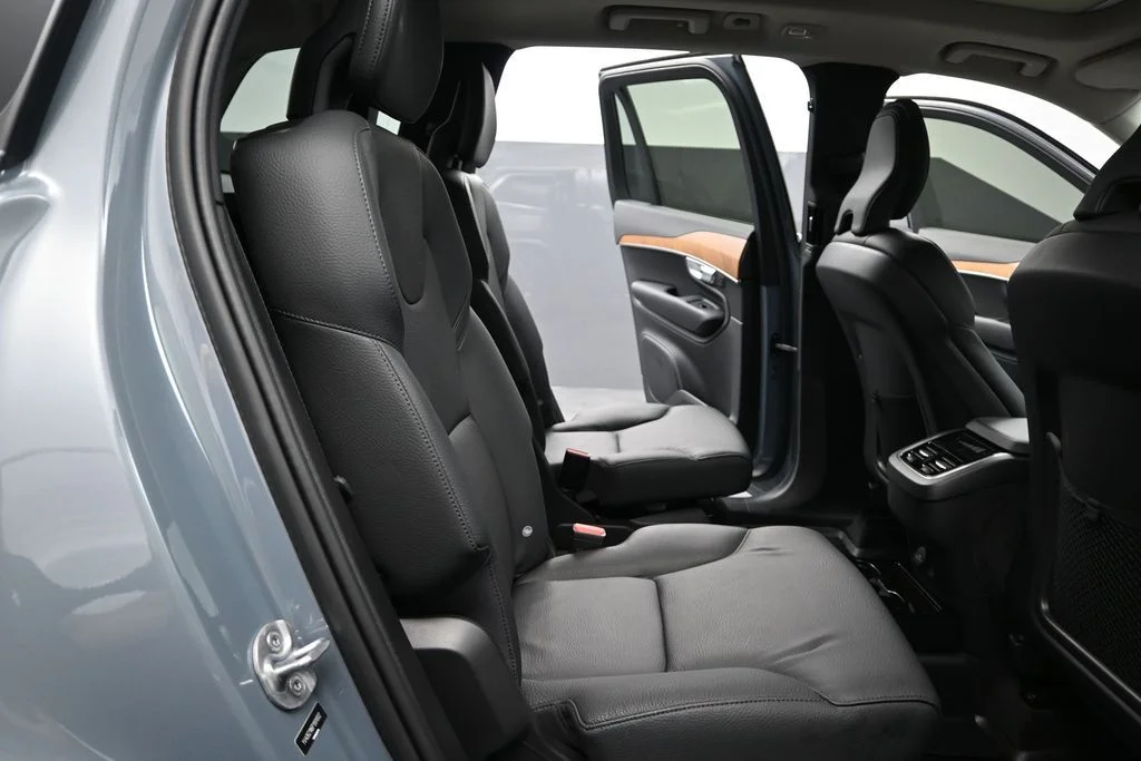 Certified Used 2023 Thunder Grey Volvo Plus image 21