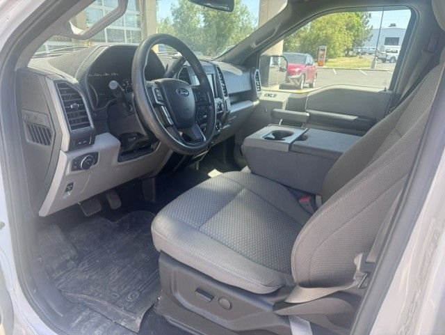 Used 2019 Oxford White Ford XLT image 9