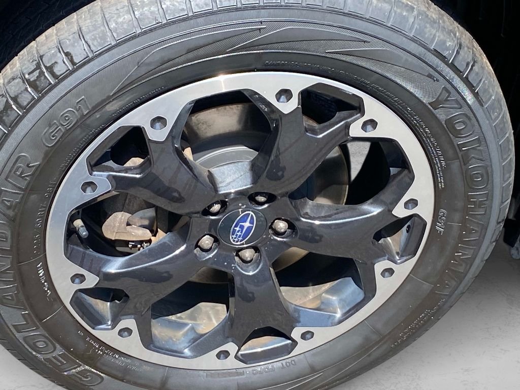 Used 2021 Gray Subaru Base image 28