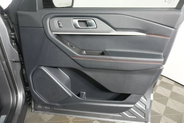 New 2027 Carbonized Gray Metallic Ford ST-Line image 34