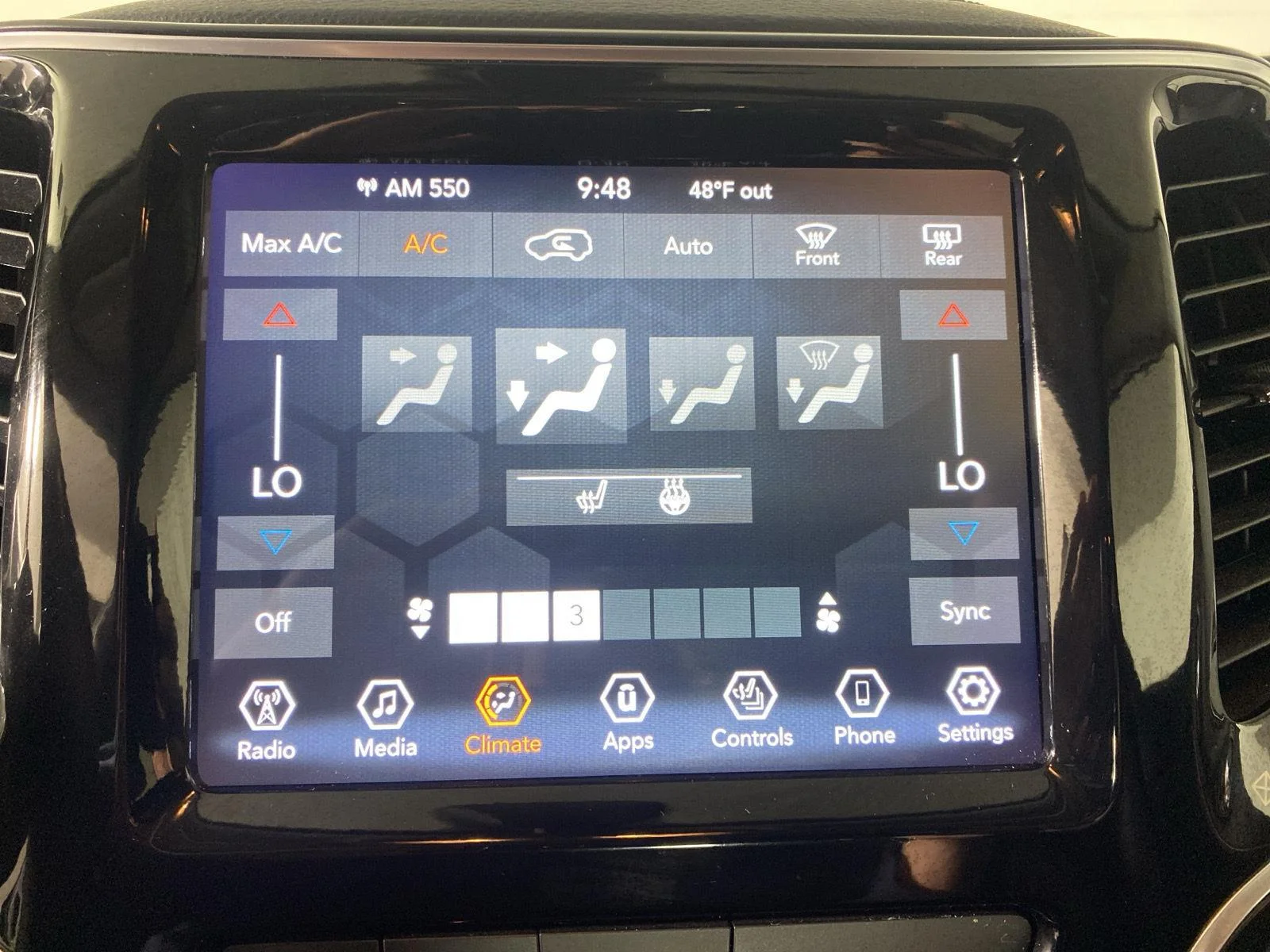 Used 2019 Sting-Gray Clearcoat Jeep Limited image 29