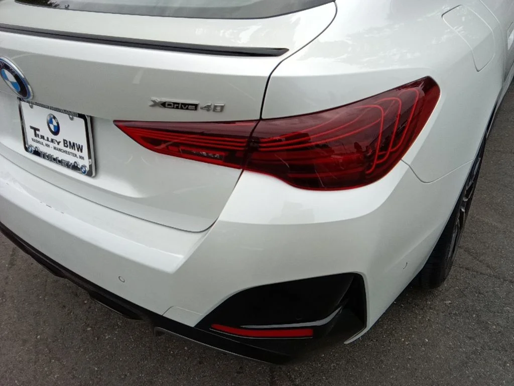 Certified Used 2025 Mineral White Metallic BMW xDrive40 image 28