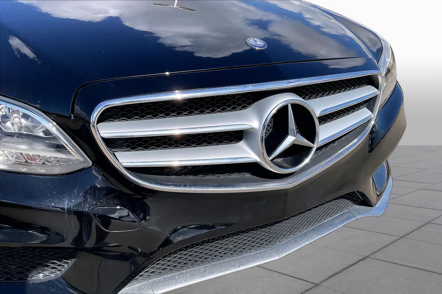 Used 2014 Black Mercedes-Benz E 350 Sport image 26
