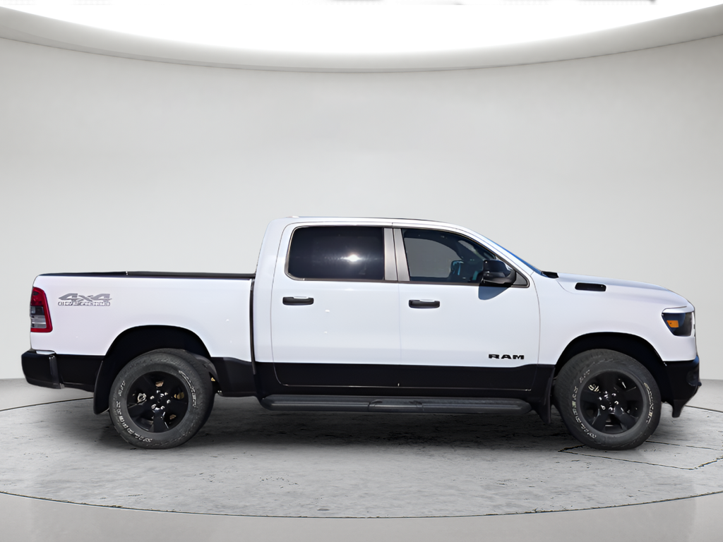 Used 2023 White Ram Big Horn/Lone Star image 2