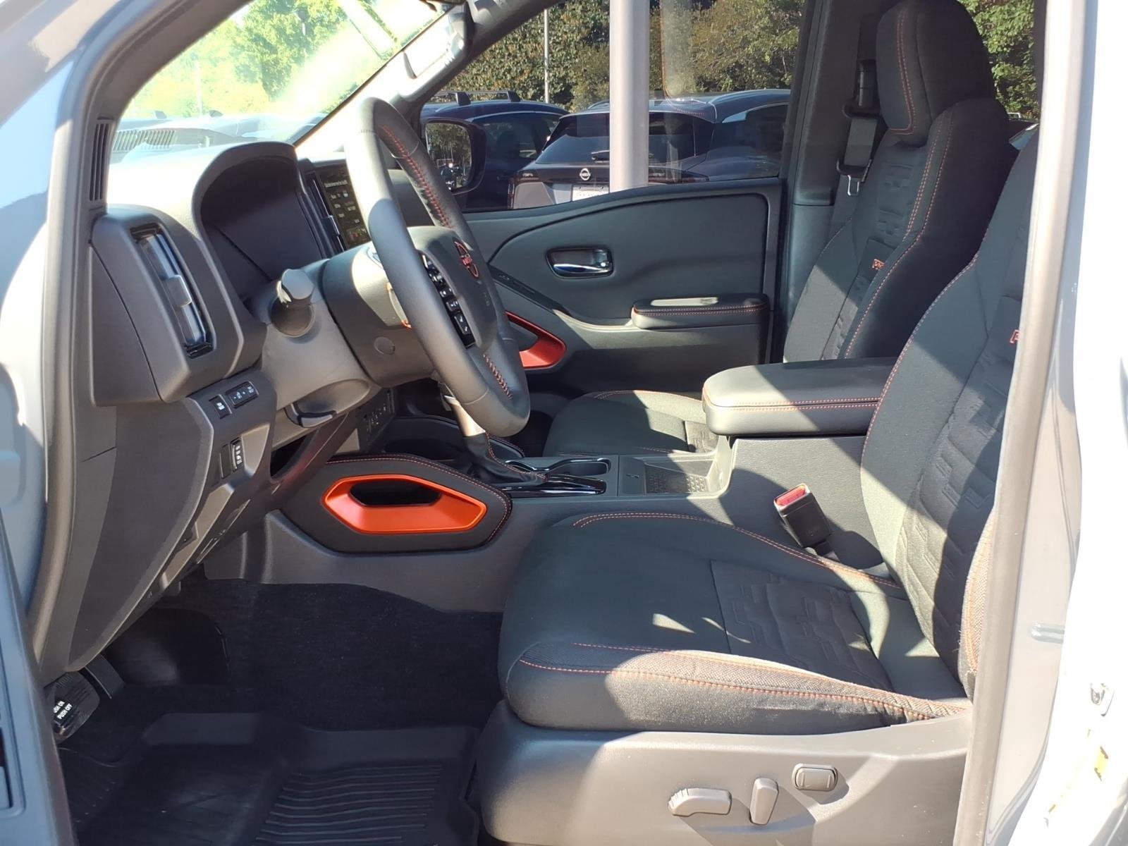Used 2025 Boulder Gray Pearl Nissan PRO-4X image 11