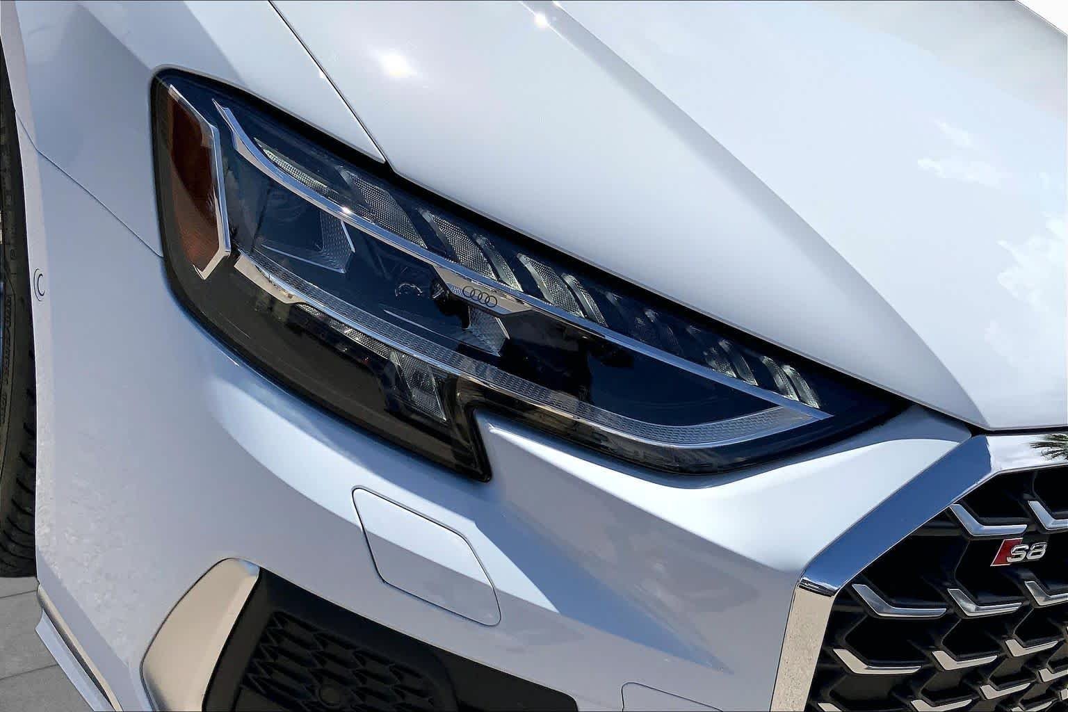 Used 2025 Glacier White Metallic Audi  image 28