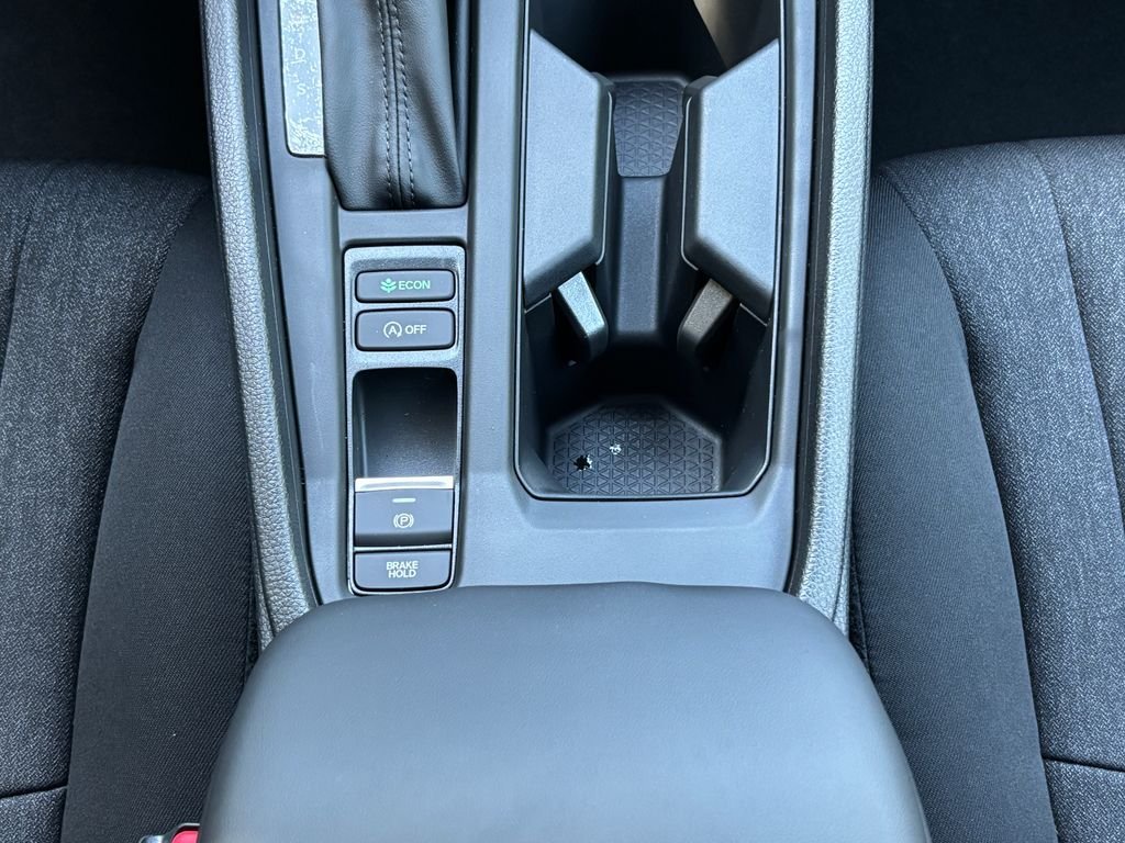 New 2026 Platinum White Pearl Honda LX image 17