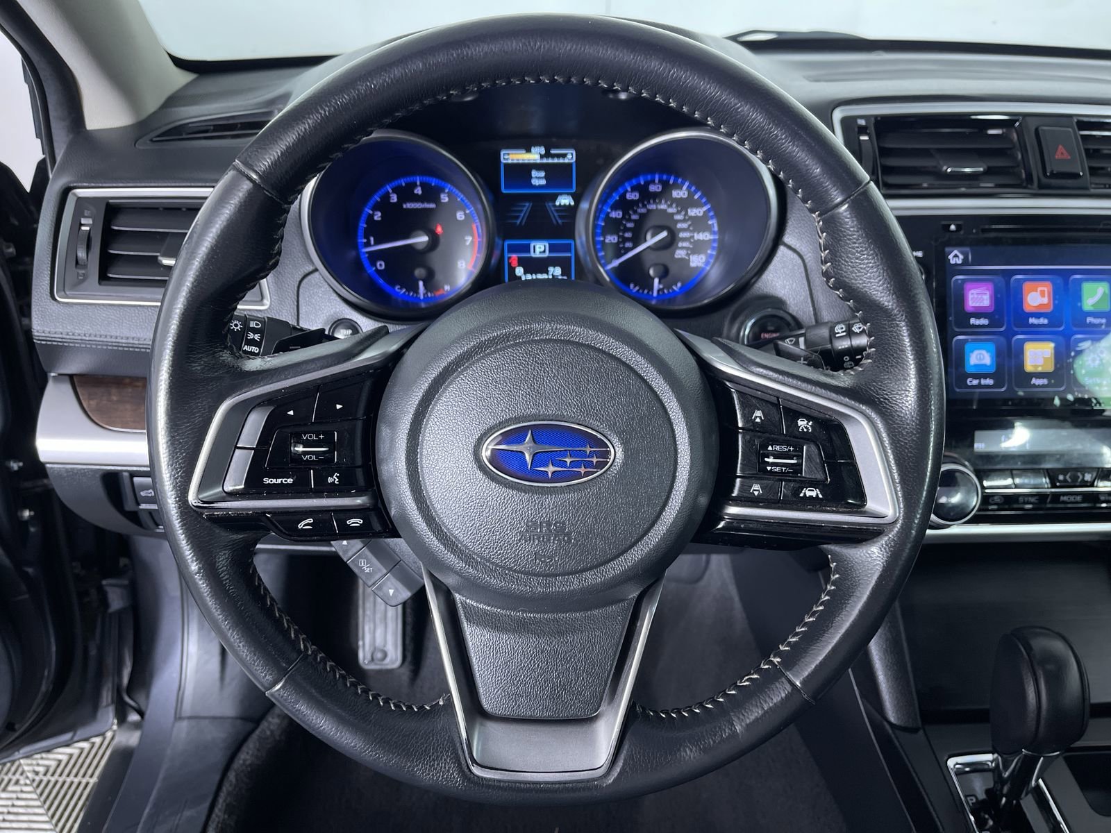 Used 2018 Magnetite Gray Metallic Subaru Limited image 16