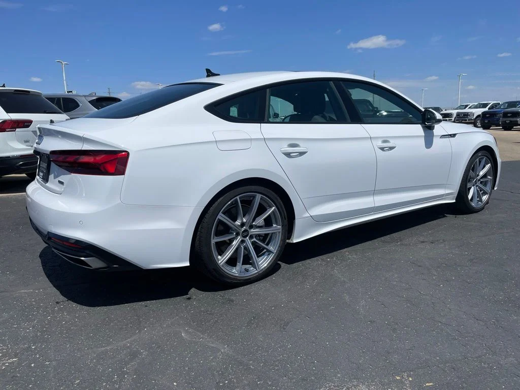 Used 2025 Arkona White Audi 45 S line Premium image 4