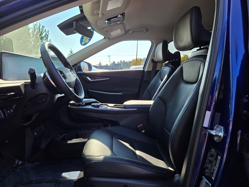 Used 2023 Blue Kia Wind image 20