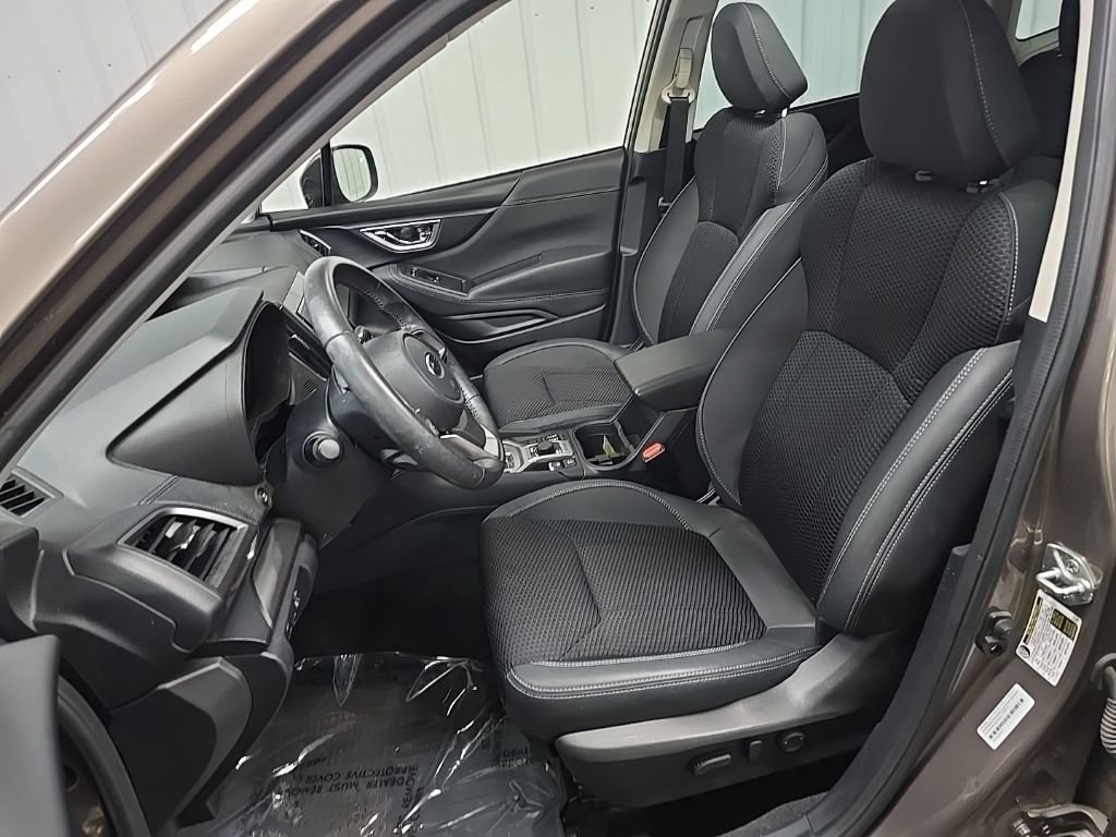 Used 2023 Brown Subaru Premium image 30