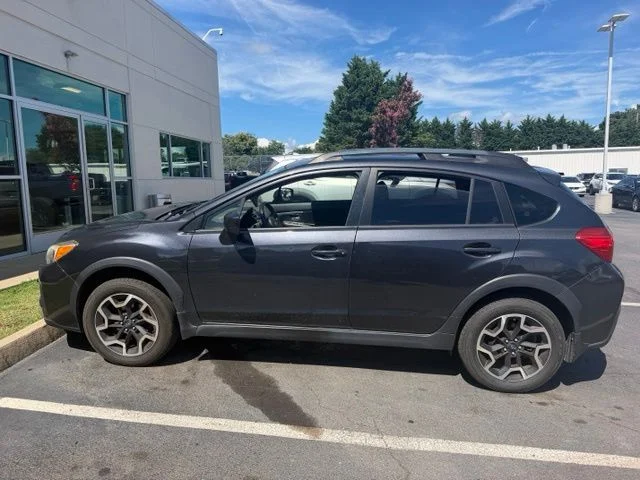 Used 2016 Dark Gray Metallic Subaru 2.0i Premium image 9