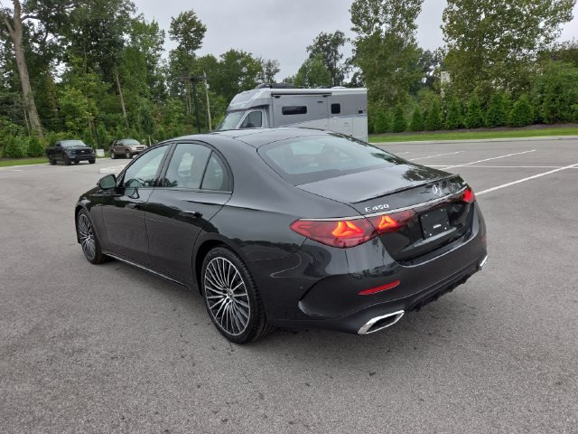 New 2027 Graphite Grey Metallic Mercedes-Benz E450 image 5