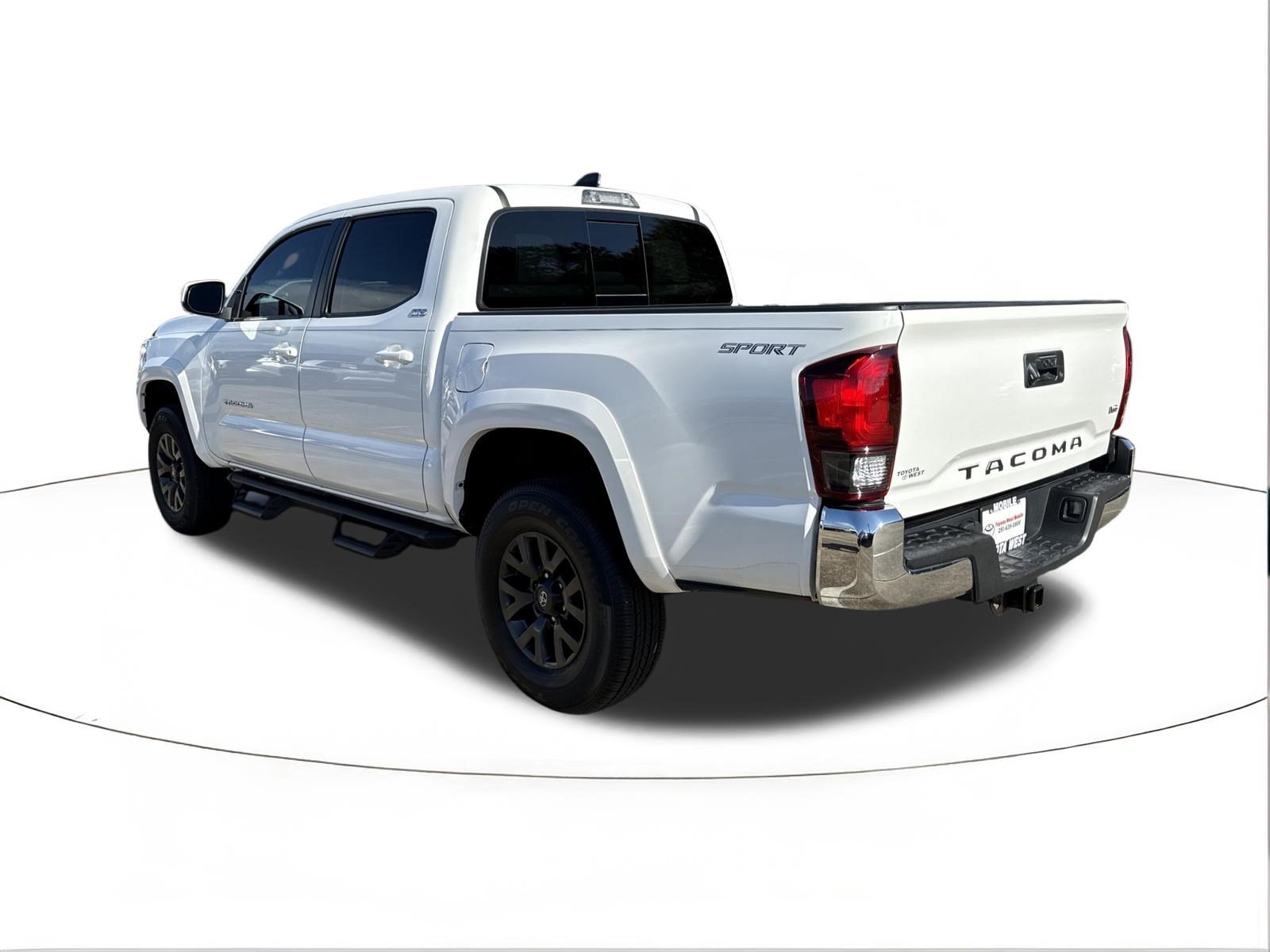Used 2023 Ice Cap Toyota SR5 image 5