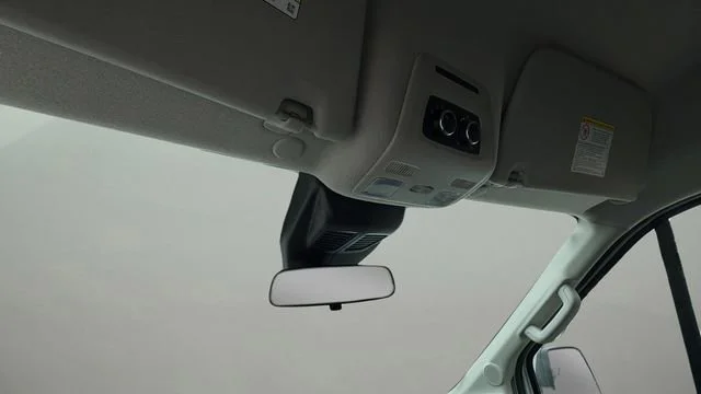 Used 2025 White Ford XL image 27