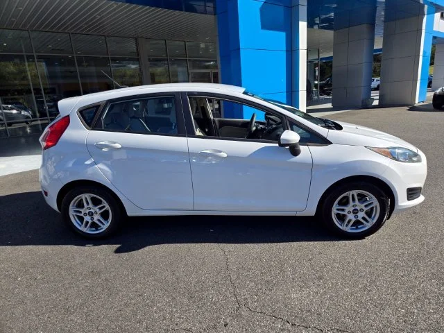 Used 2018 White Ford SE image 9