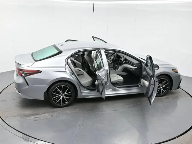 Used 2022 Celestial Silver Toyota SE image 43