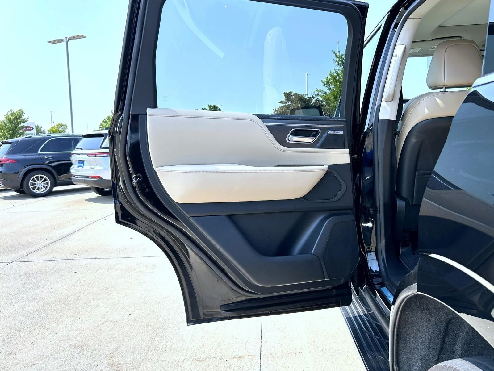 Used 2025 Black INFINITI PURE image 22