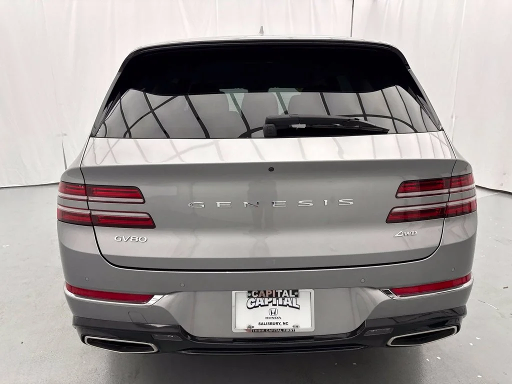 Used 2024 Silver Genesis 2.5T image 8
