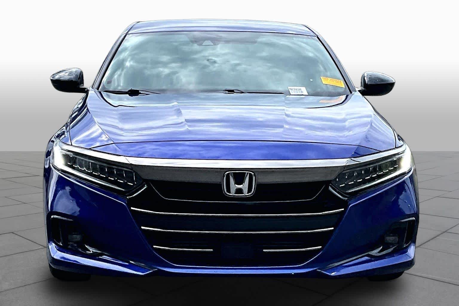 Certified Used 2021 Still Night Pearl Honda Sport image 4
