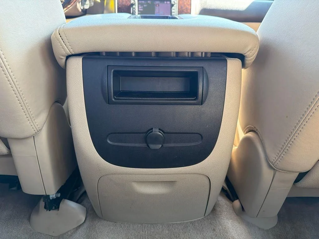 Used 2011 White GMC Denali image 20