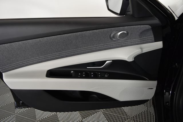 New 2026 Black Hyundai Limited image 23