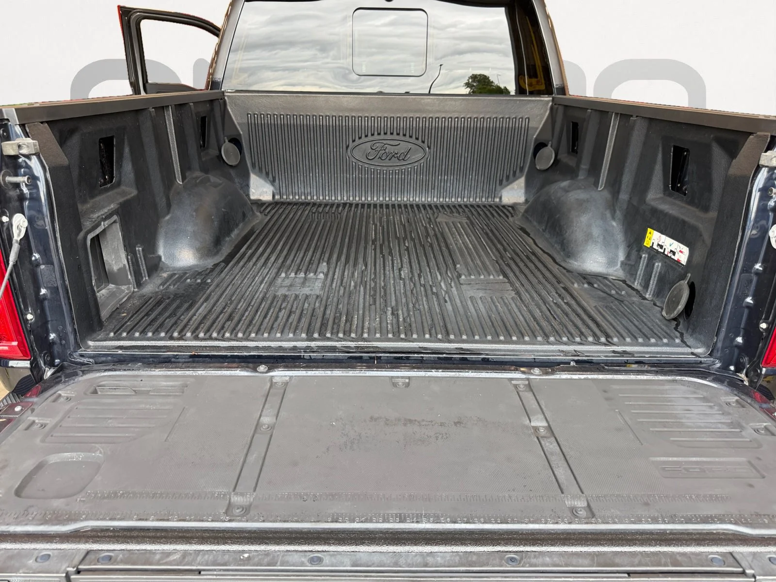 Used 2023 Blue Ford XLT image 12
