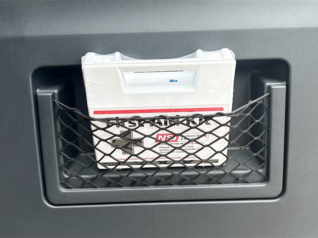 New 2025  Mercedes-Benz 15 Passenger Sliding Door image 36