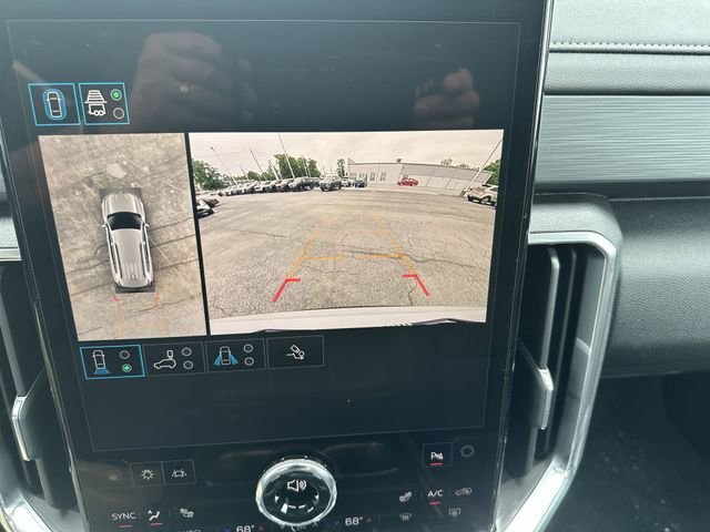 New 2026 Glacier White Tricoat GMC Elevation image 26