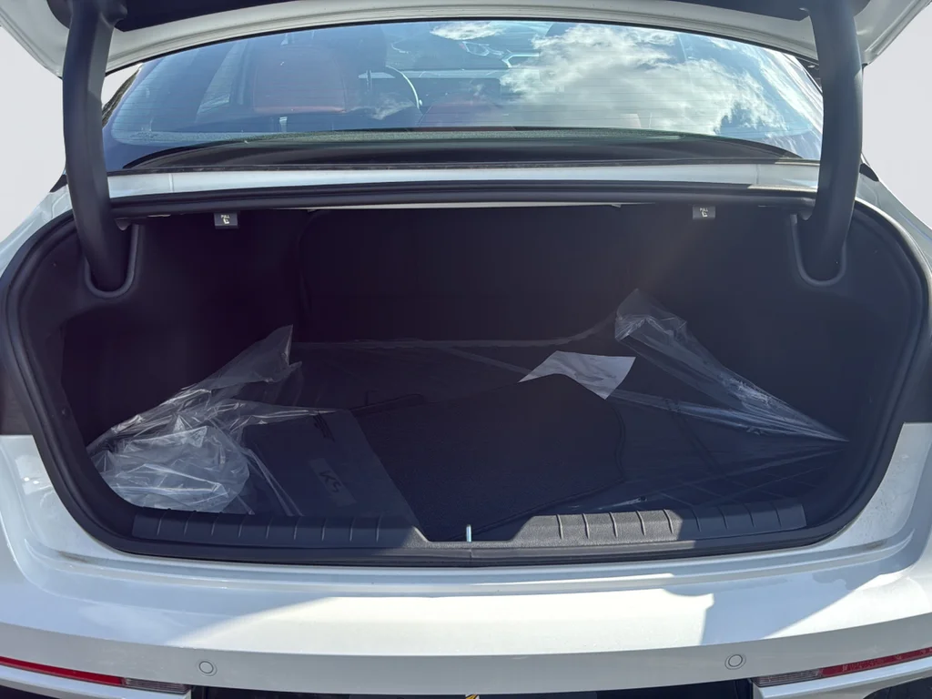 New 2026 Snow White Pearl Kia GT-Line image 35