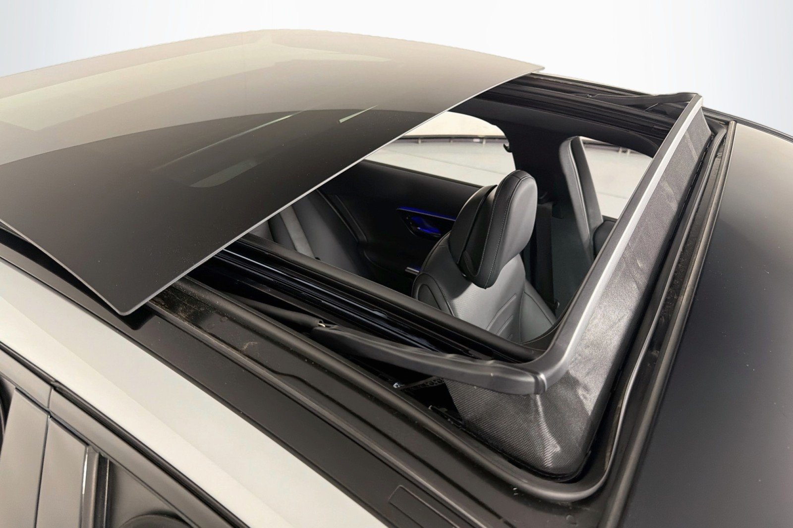 Certified Used 2025 MANUFAKTUR Alpine Grey Mercedes-Benz C 300 image 23